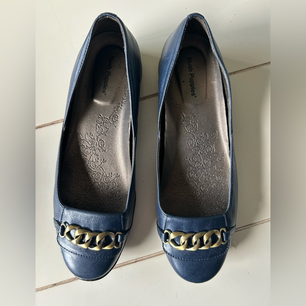 Hush Puppies Blue Leather Flats with gold chain detail offer versatile comfort